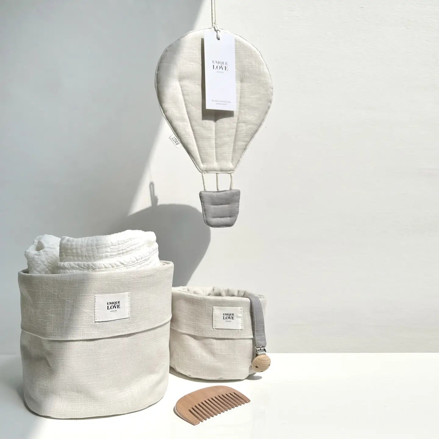 Fly to the Sky Mobile