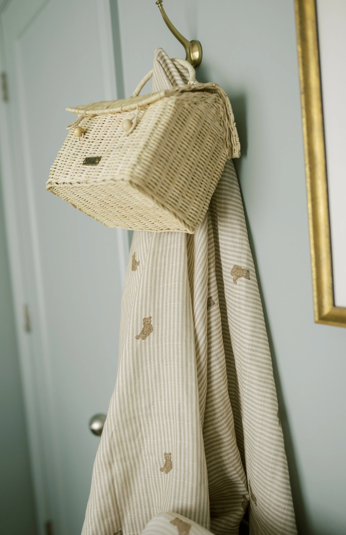 "Bear & Duck" Muslin Swaddles