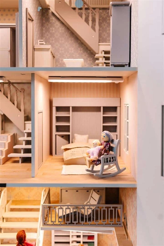 House of New York Dollhouse