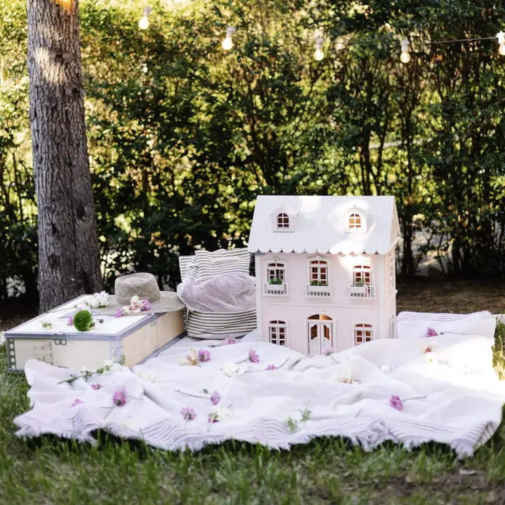 House of Nice Dollhouse