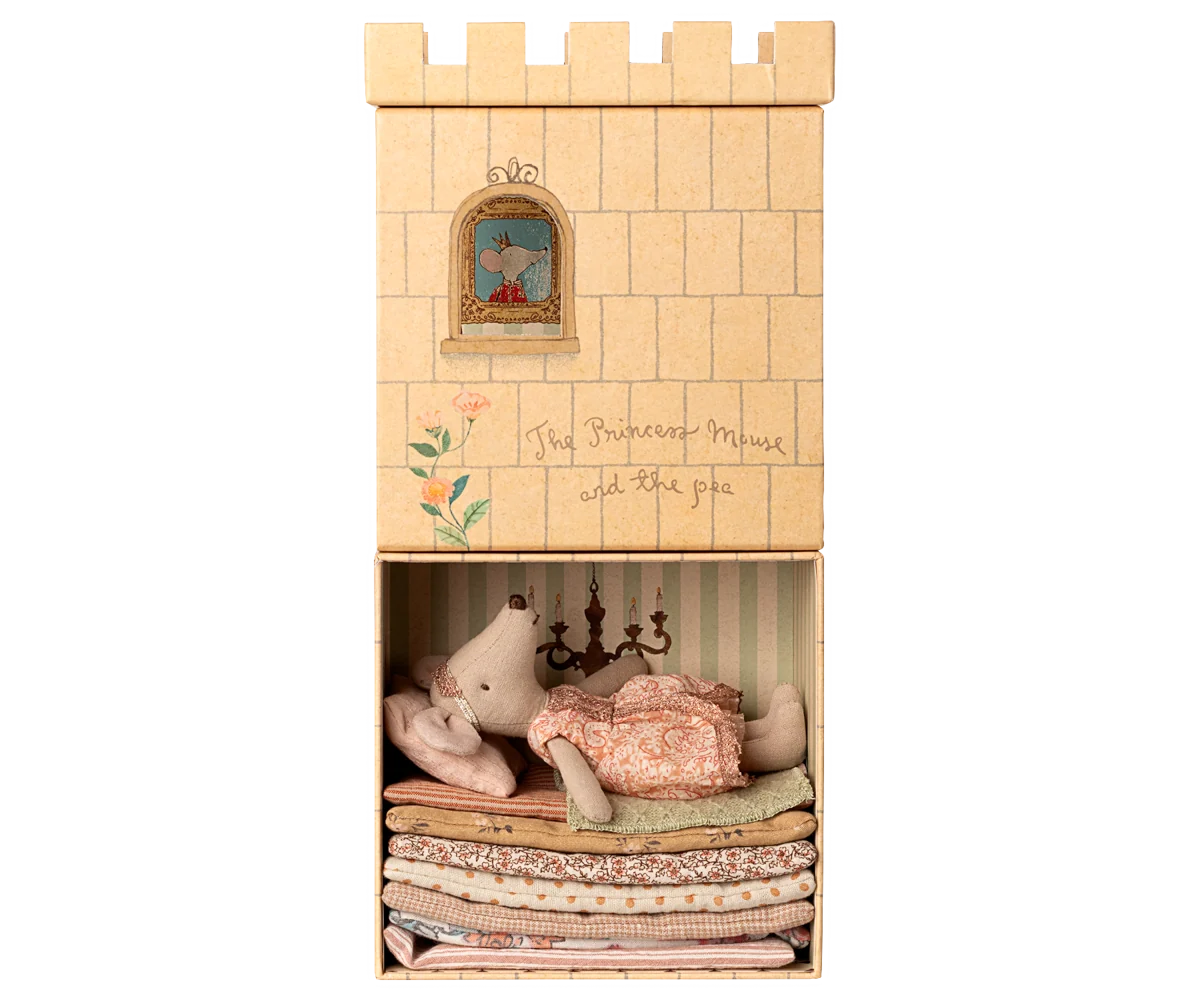 Princess and the Pea Big Sister Mouse