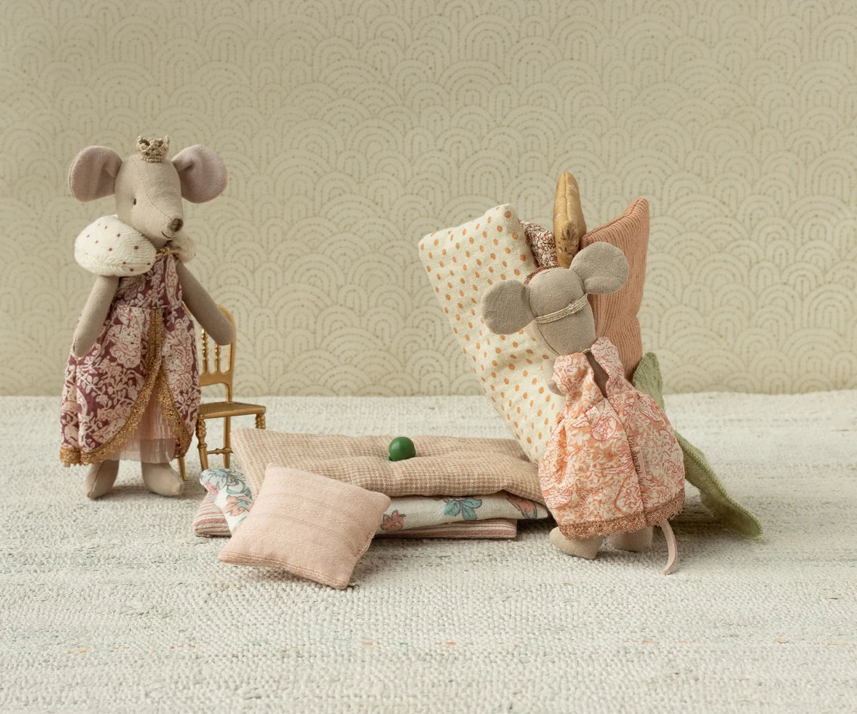 Rose Playpen