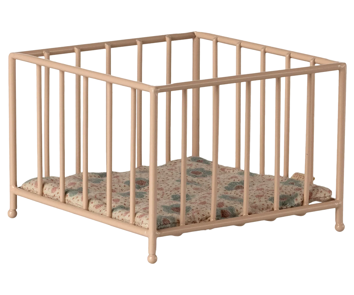 Rose Playpen