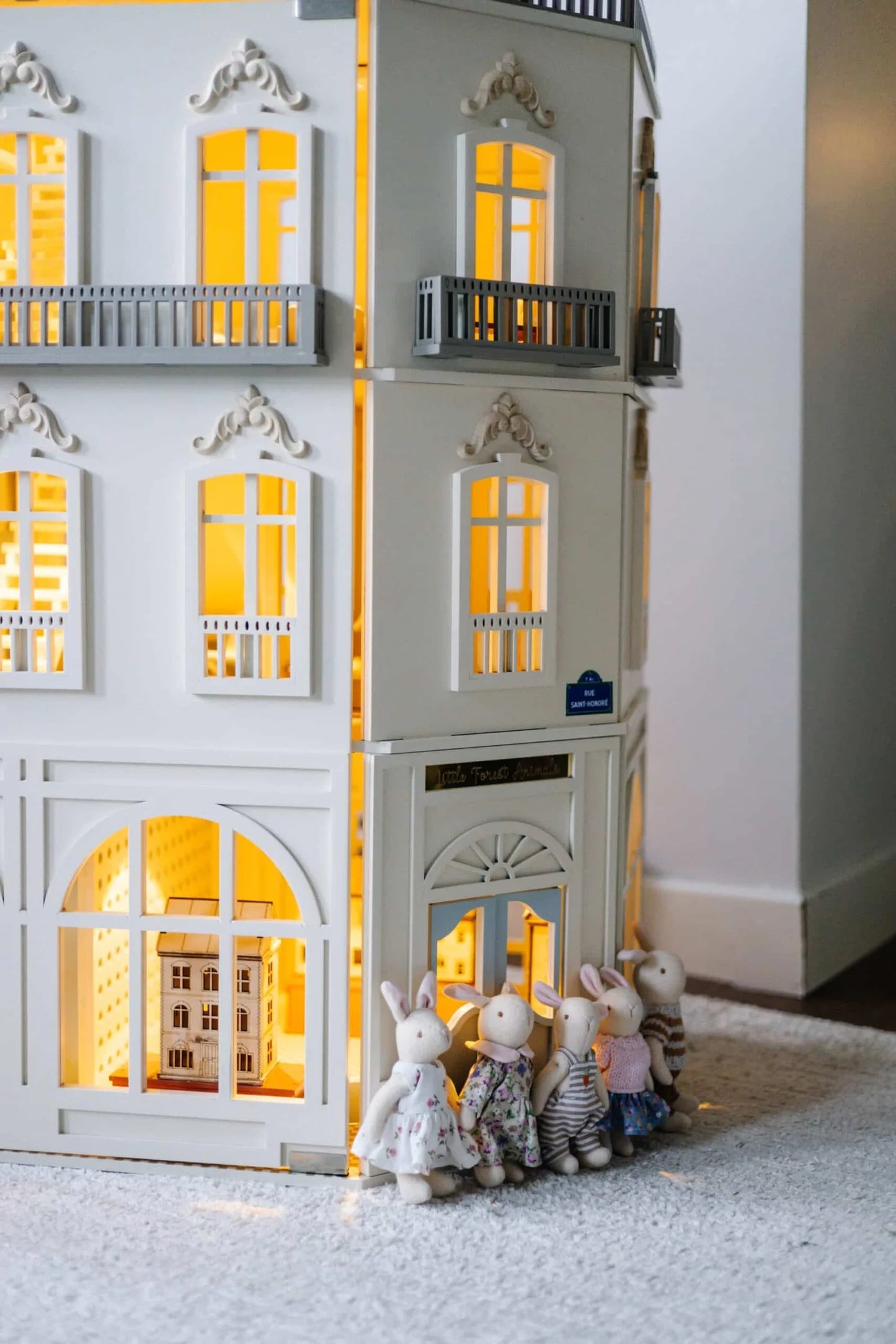 House of Paris Dollhouse