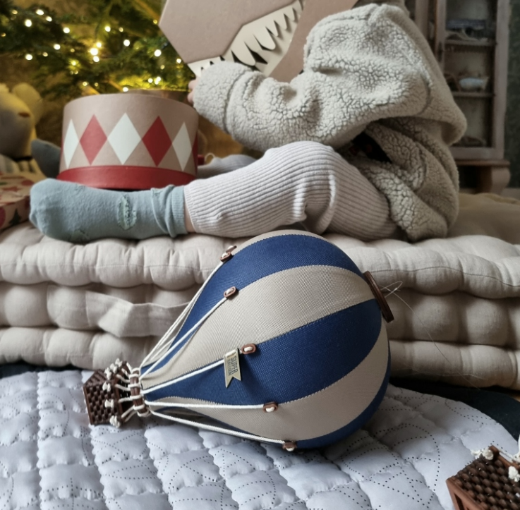 Hot Air Balloon | Light Brown & Navy Blue