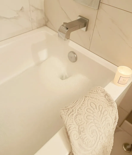 Foaming Postpartum Bath Soak