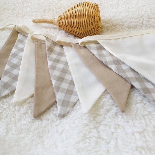 Pennant Garland | Beige Checkered